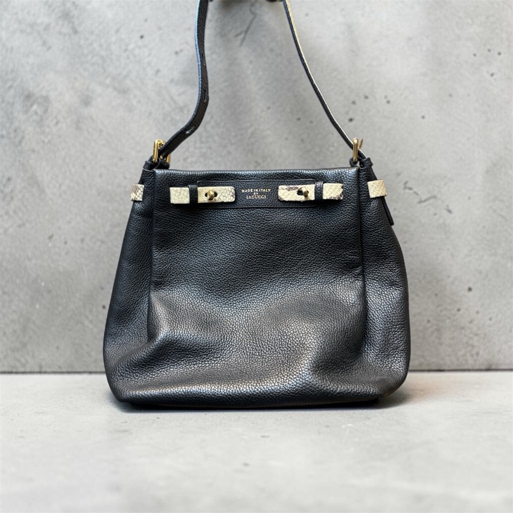 Lacucci Black Leather Shoulder Bag with Gold Hardware  Made in Italy